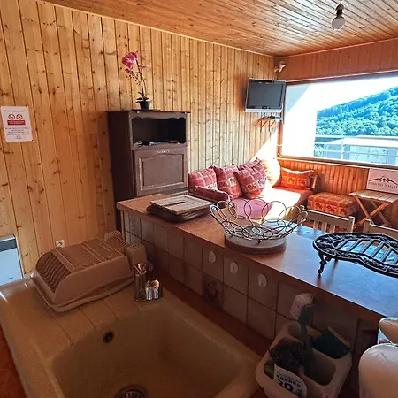 Au Coeur De Super Besse, Vue Sur Montagnes - Fr-1-814-101 *